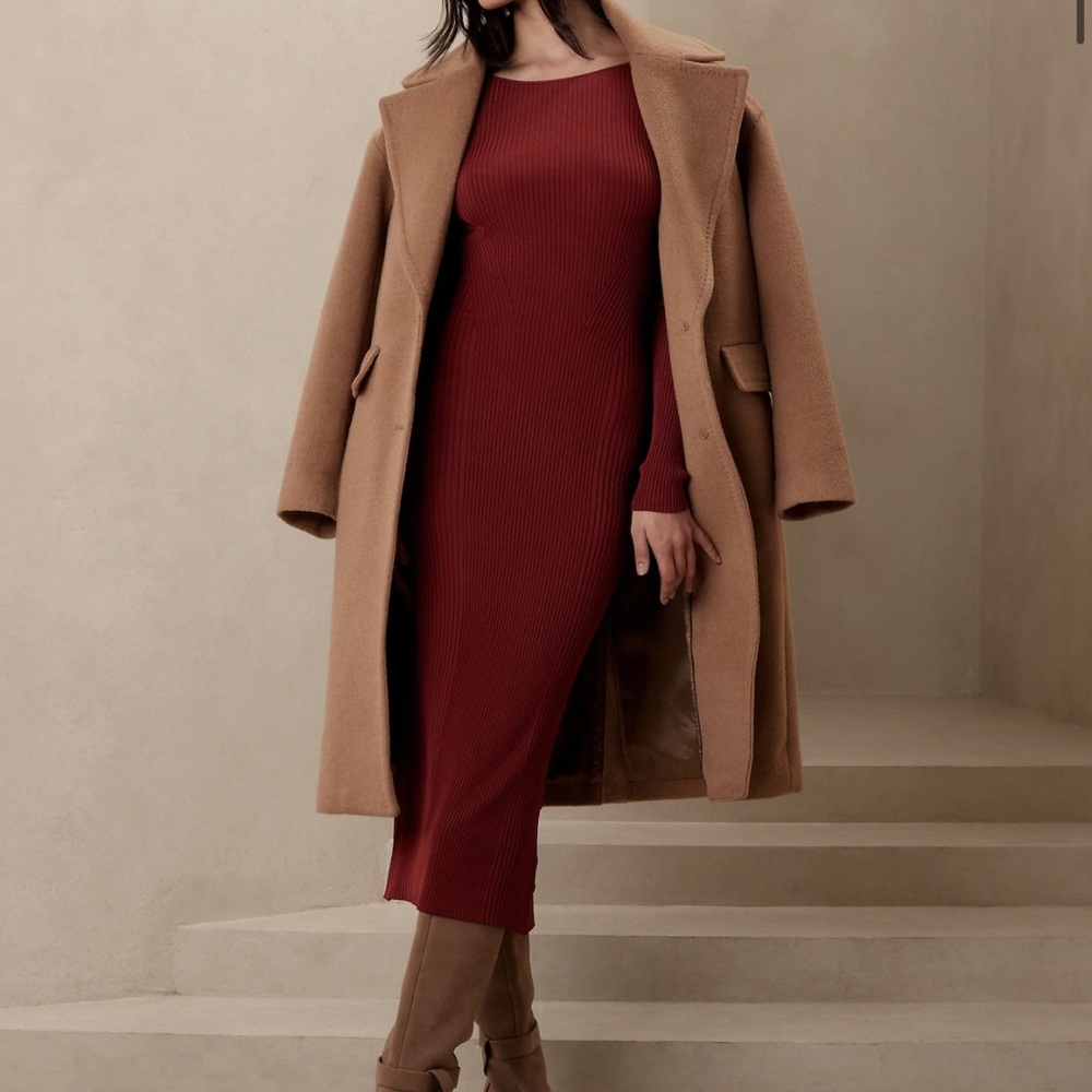 NWT, Ines Scoop-Back Sweater Dress
Color: Cabin Red
Size: M